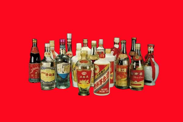 瑶海区回收十八老酒.jpg